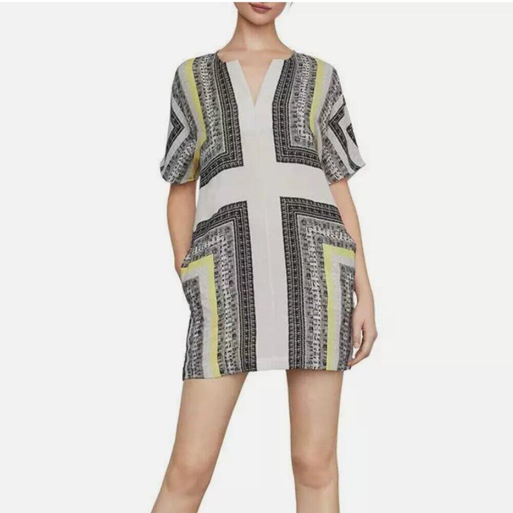 BCBG Max Azria Graphic Scarf Printed Shift Dress Women's Size Small White/Grey